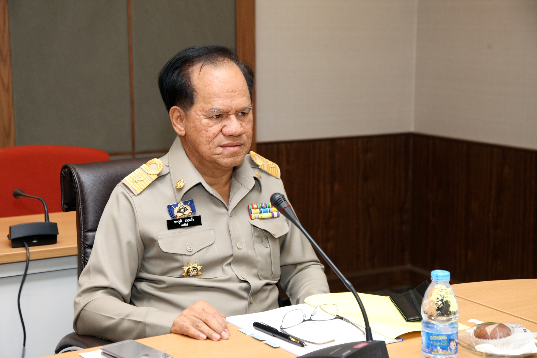 L-04.JPG