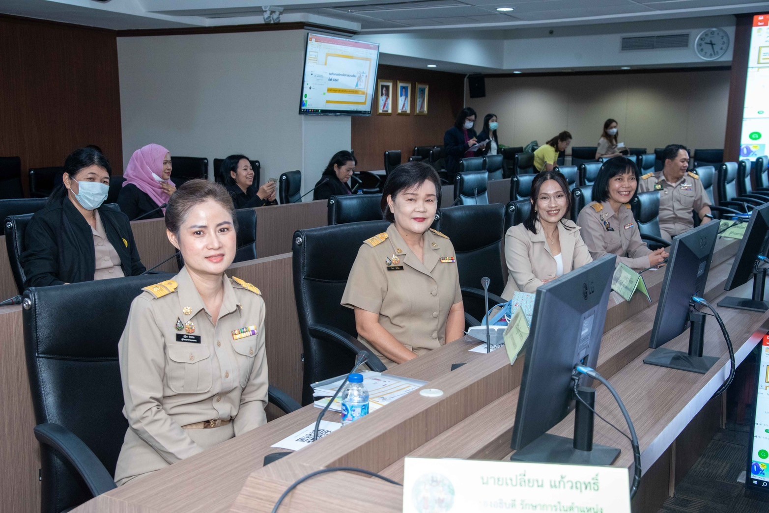 LINE_ALBUM_ประชุมความเสี่ยง_240702_17.jpg