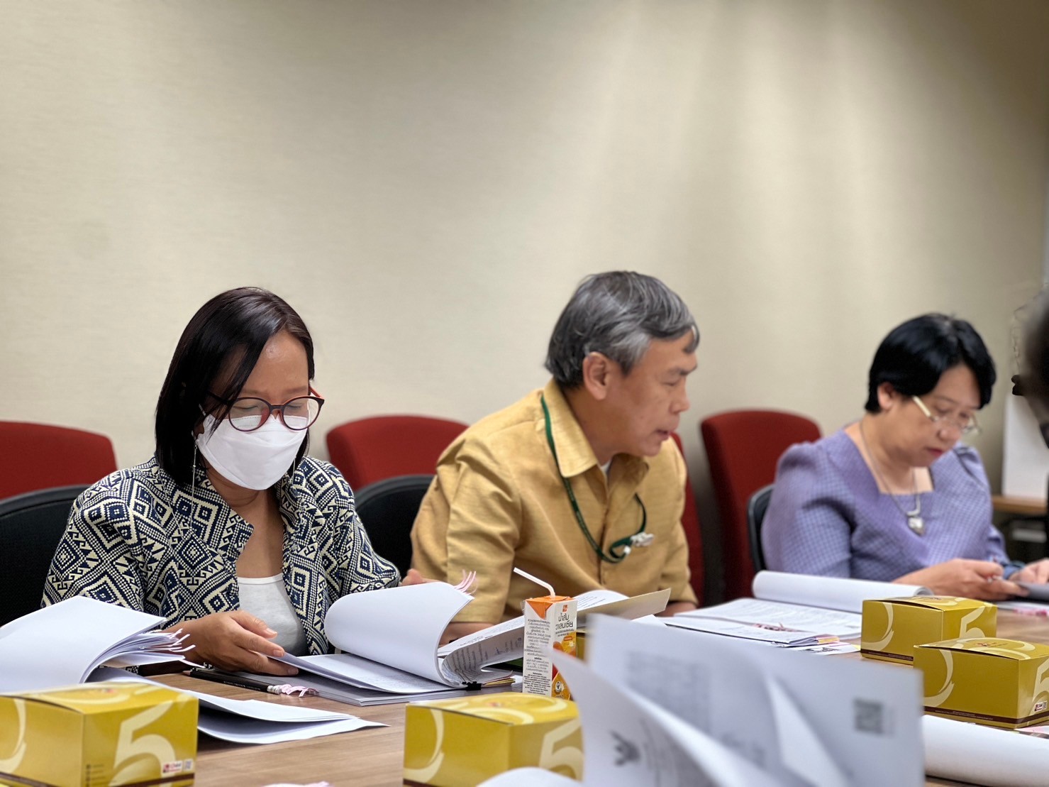 ประชุมคุ้มครองเด็ก_page-0004.jpg